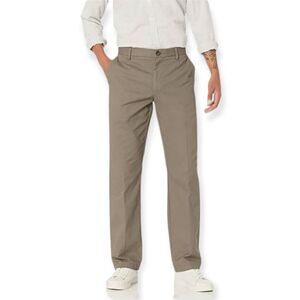 NWOT Amazon Essentials Men's Classic-fit Wrinkle-Resistant Flat-Front Chino Pant